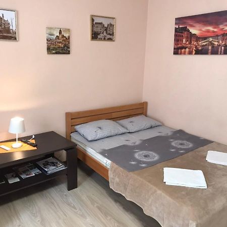 Apartment Near The Forum Mall Lviv Extérieur photo