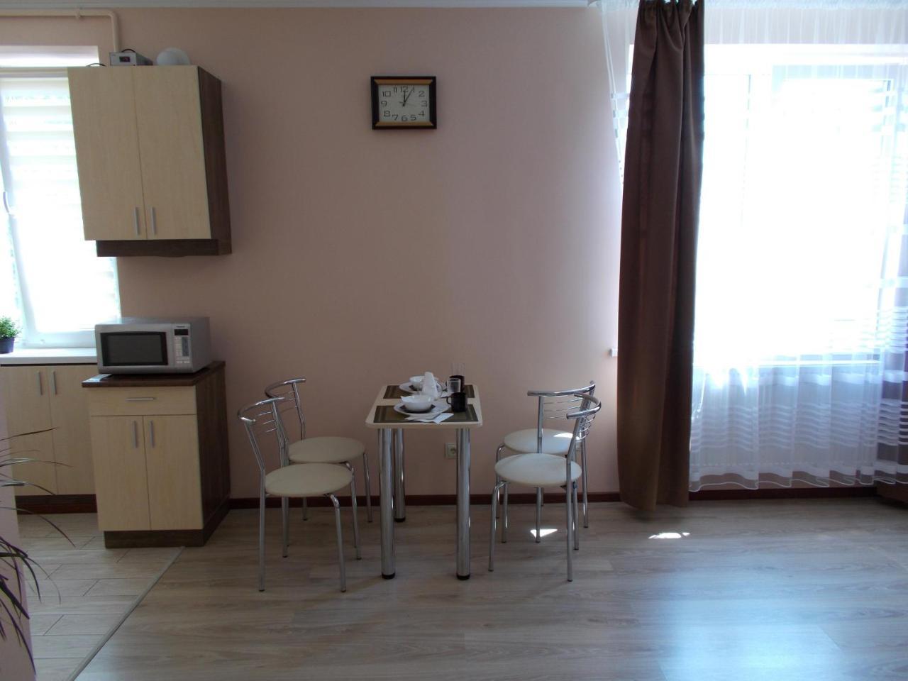 Apartment Near The Forum Mall Lviv Extérieur photo