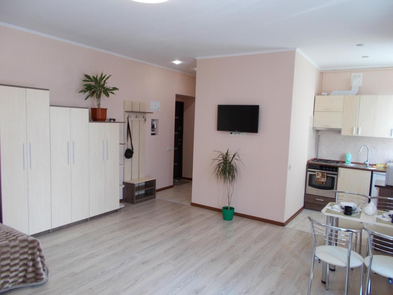 Apartment Near The Forum Mall Lviv Extérieur photo