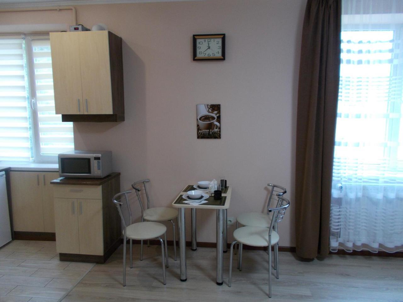 Apartment Near The Forum Mall Lviv Extérieur photo